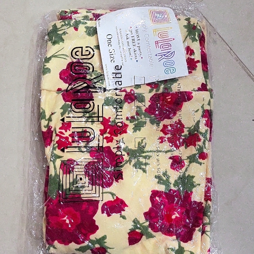 Yellow, Floral LuLaRoe Leggings One Size, New with Tag